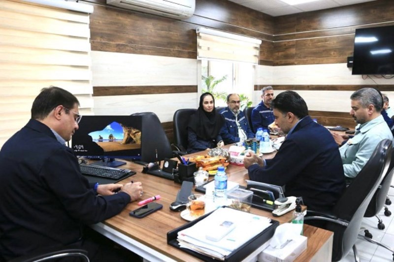 بازدید قائم مقام مدیرعامل فولاد خوزستان از معاونت فن آوری
