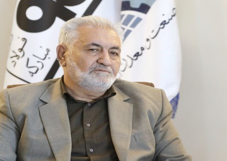 حمله به صنایع مادر تلاشی برای ضربه به زنجیره تولید ملی
