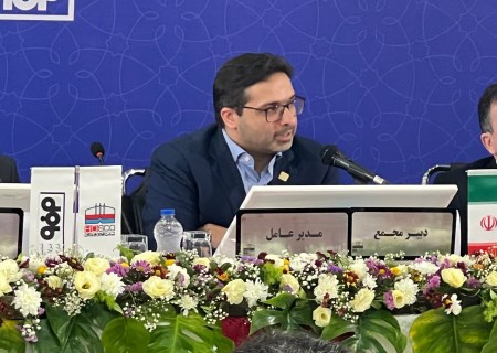 در ۱۲ روز جنگ تحمیلی کارکنان شرکت فولاد هرمزگان جهادگونه از دل و جان مایه گذاشتند و تولید یک روز هم متوقف نشد