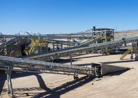 واحد سنگ‌شکنی خاتون‌آباد با ظرفیت ۳۵۰ تن در ساعت راه‌اندازی شد